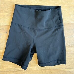 Lululemon 6” Wunder Train Shorts